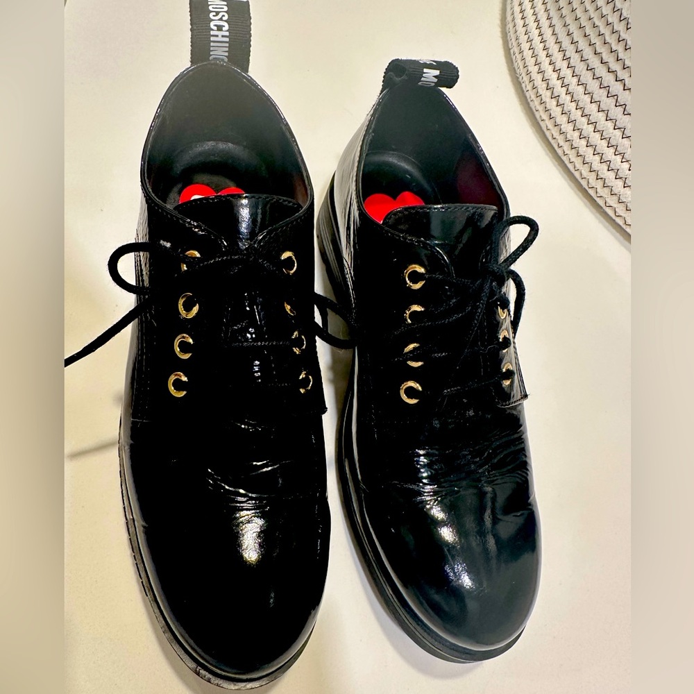 Love Moschino Black Patent Leather Lace-up Shoe. Sz 39